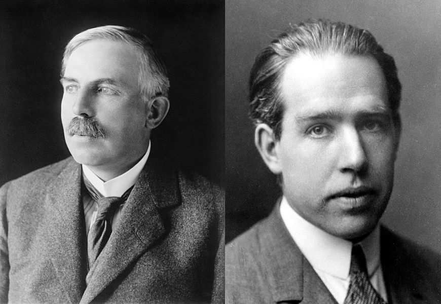 Ernest Rutherford (1871-1937) e Niels Bohr (1885-1962). Suas ideias contribuíram para a criação do modelo de Rutherford-Bohr.