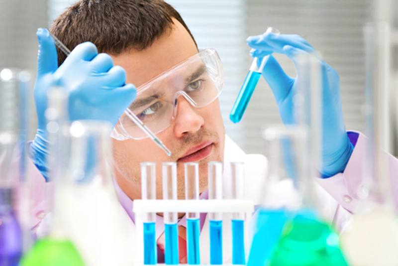 Trabalho em laboratório A molaridade é a medida de concentração-padrão no trabalho em laboratório