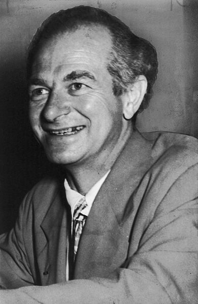 Linus Pauling Linus Pauling foi o criador de um diagrama que facilitou a distribuição dos elétrons dos átomos nos níveis e subníveis eletrônicos